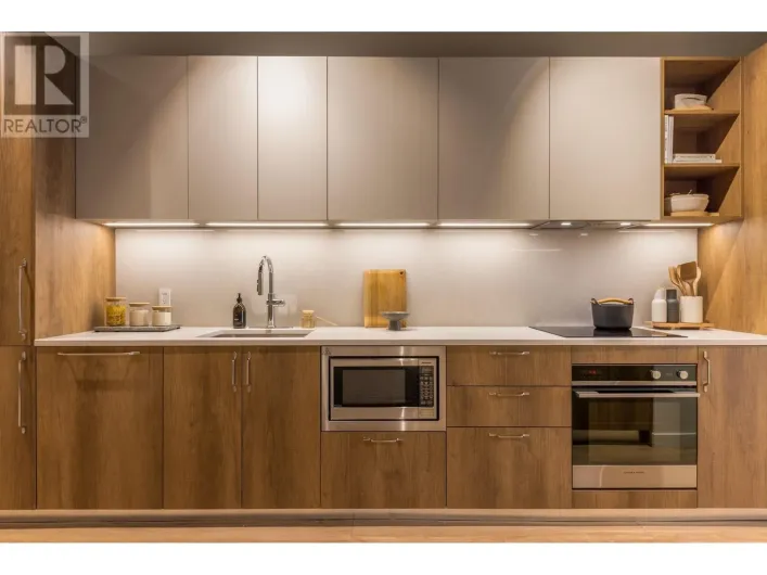 312 133 W 49TH AVENUE, Vancouver