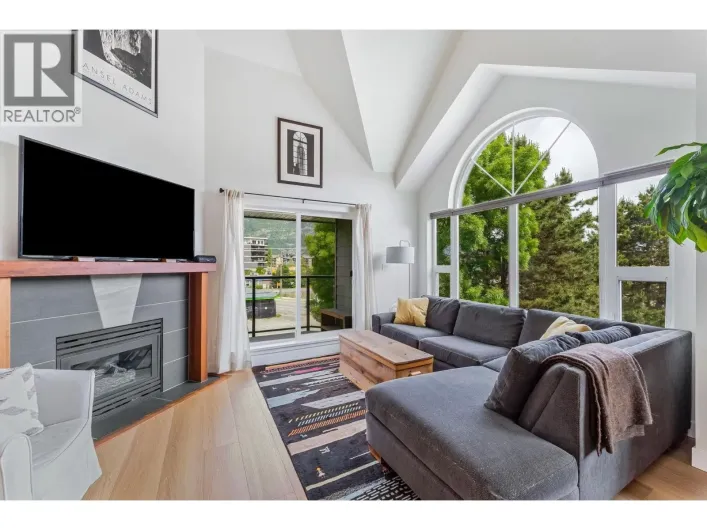 312 1466 PEMBERTON AVENUE, Squamish