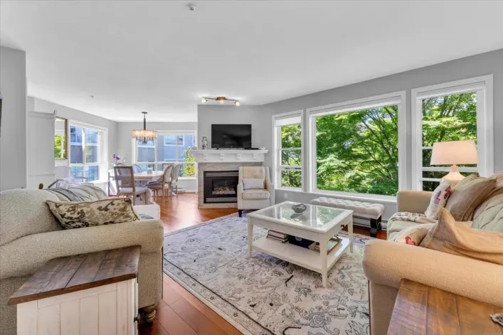 312 15555 16 AVENUE, Surrey