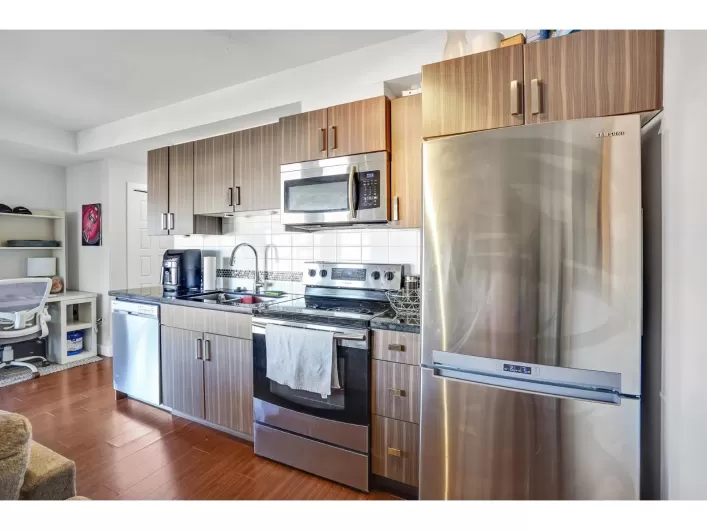 312 20219 54A AVENUE, Langley