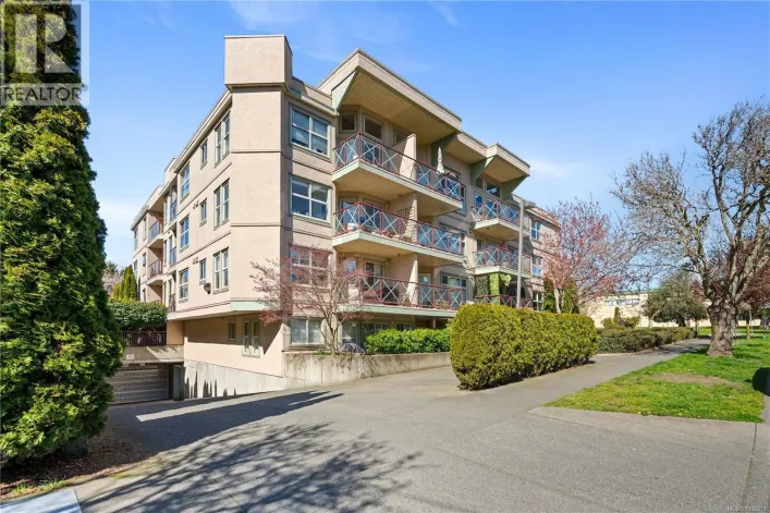 312 2560 Wark St, Victoria