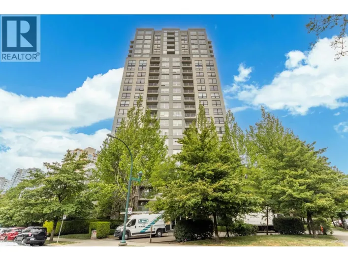 312 3663 CROWLEY DRIVE, Vancouver