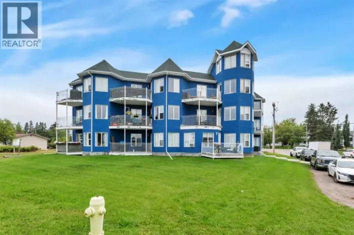 312, 5135 Lakeshore Drive, Sylvan Lake