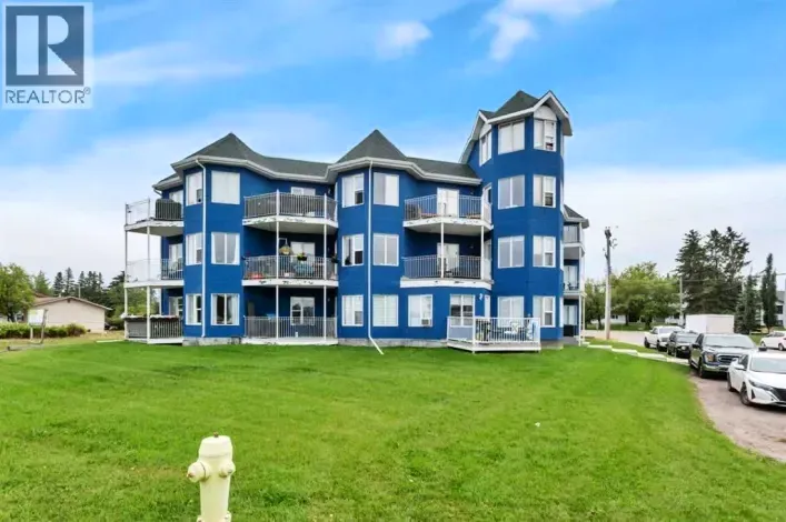 Apartment for sale: 312, 5135 Lakeshore Drive, Sylvan Lake