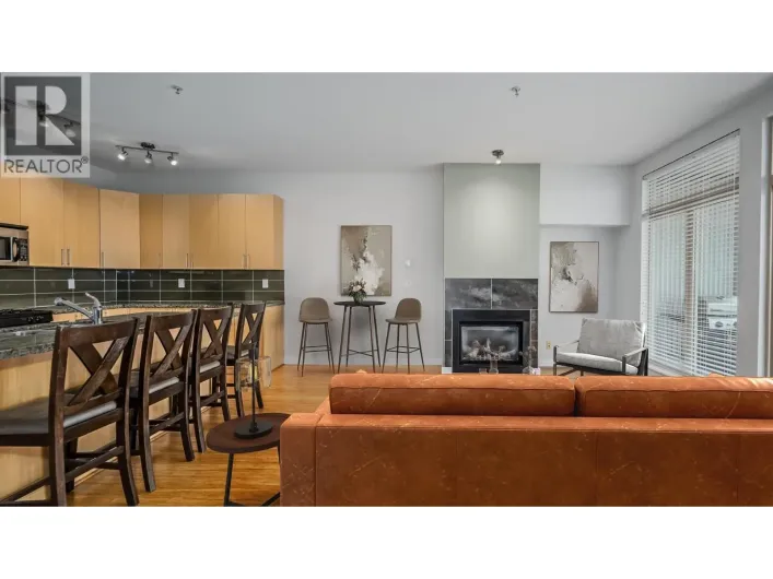 312 6233 LONDON ROAD, Richmond