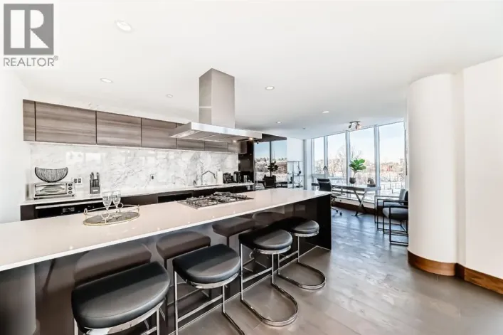 312, 738 1 Avenue SW, Calgary