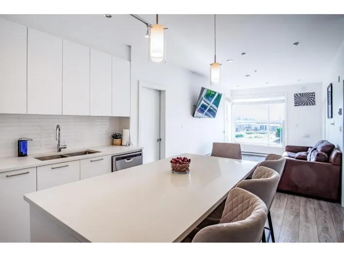 312 7809 209 STREET, Langley