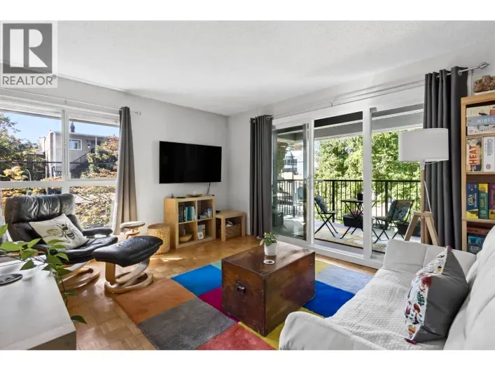 Apartment for sale: 312 808 E 8TH AVENUE, Vancouver