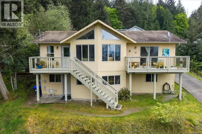 3122 DOLPHIN Dr, Nanoose Bay