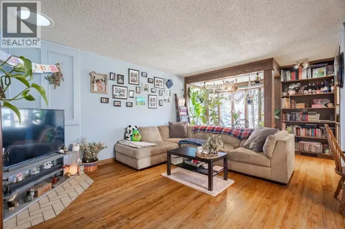 3124 14 Street NW, Calgary