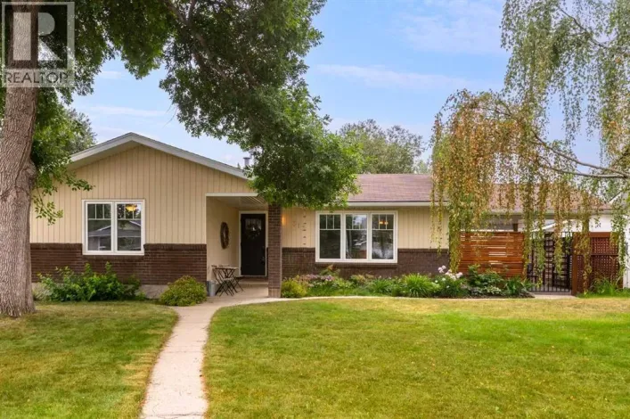 313 11 Avenue SW, High River