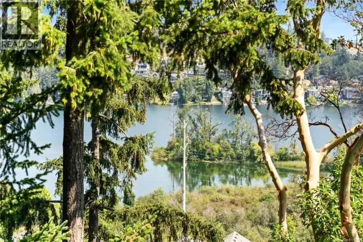 313 1145 Sikorsky Rd, Langford