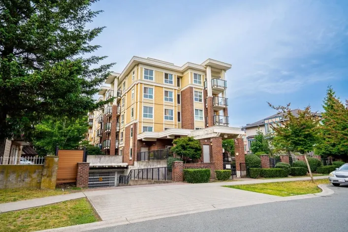 #313 13883 LAUREL DRIVE, Surrey