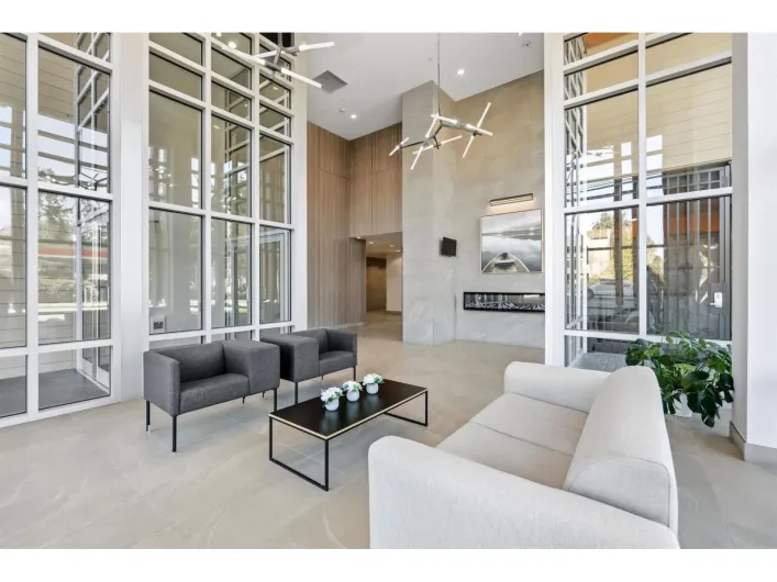 313 14022 NORTH BLUFF ROAD, White Rock