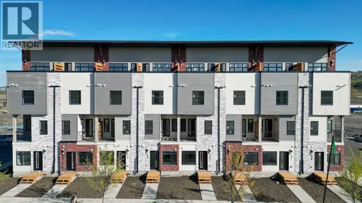 313, 156 Park Street, Cochrane