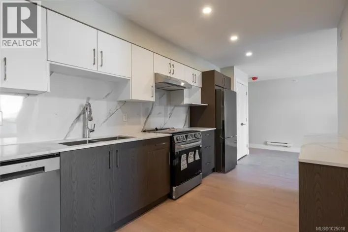 313 171 Jensen Ave W, Parksville