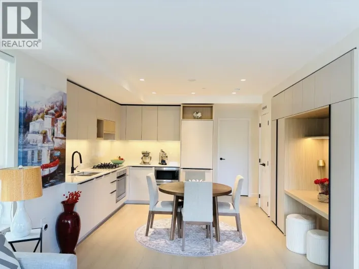 313 2015 ST. JOHNS STREET, Port Moody