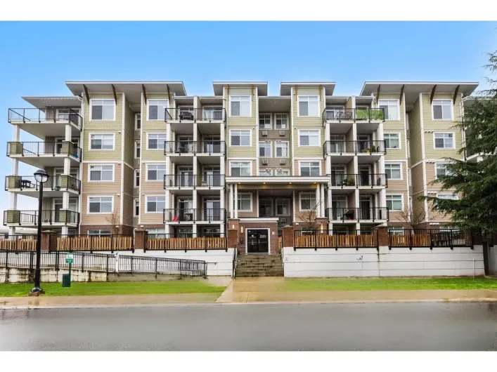 313 20696 EASTLEIGH CRESCENT, Langley