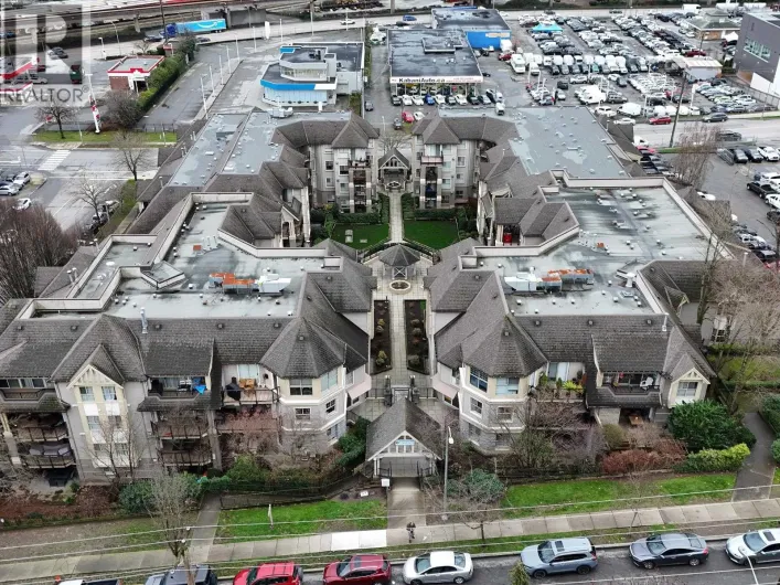 313 214 ELEVENTH STREET, New Westminster