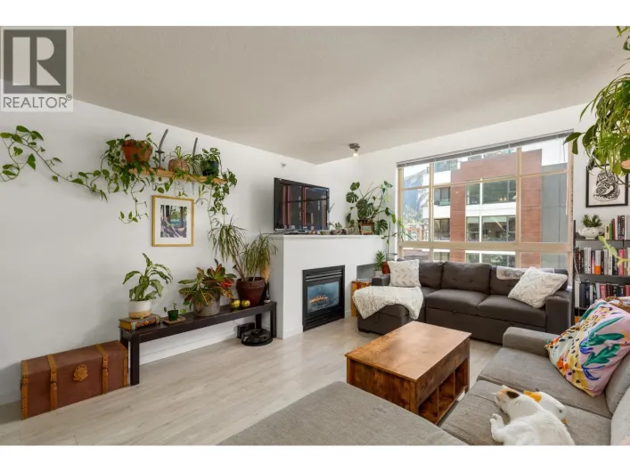 313 38003 SECOND AVENUE, Squamish