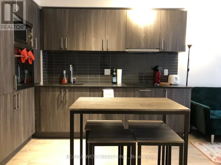 313 - 576 FRONT STREET W, Toronto