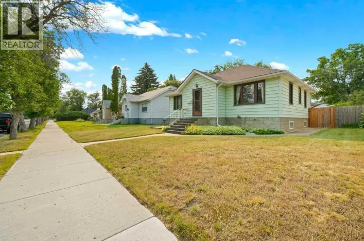 313 6 Street SE, Medicine Hat