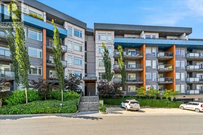 313 6540 Metral Dr, Nanaimo