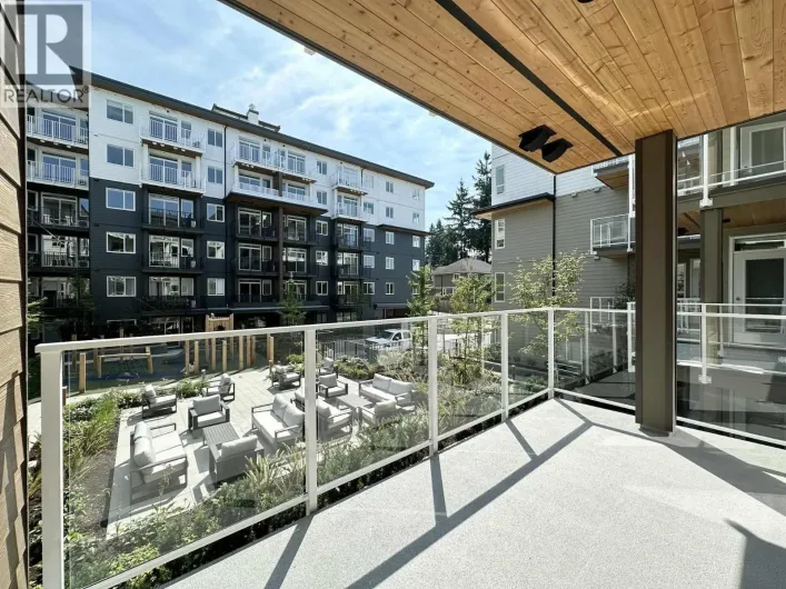 313 723 GROVER AVENUE, Coquitlam