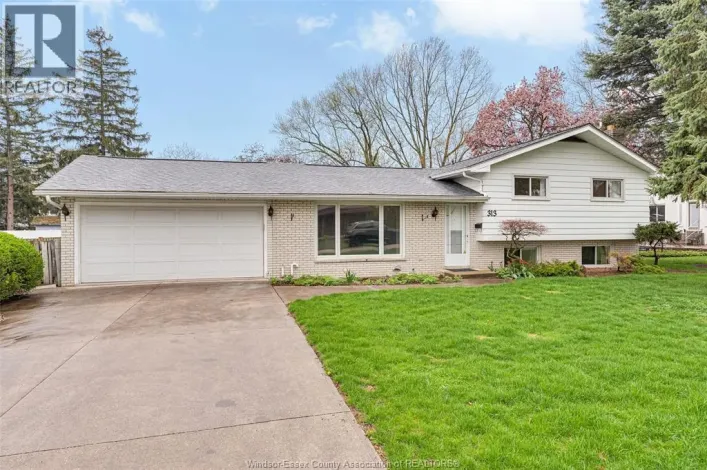 313 BARRY AVENUE, Tecumseh