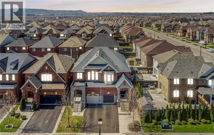 313 BESSBOROUGH Drive, Milton