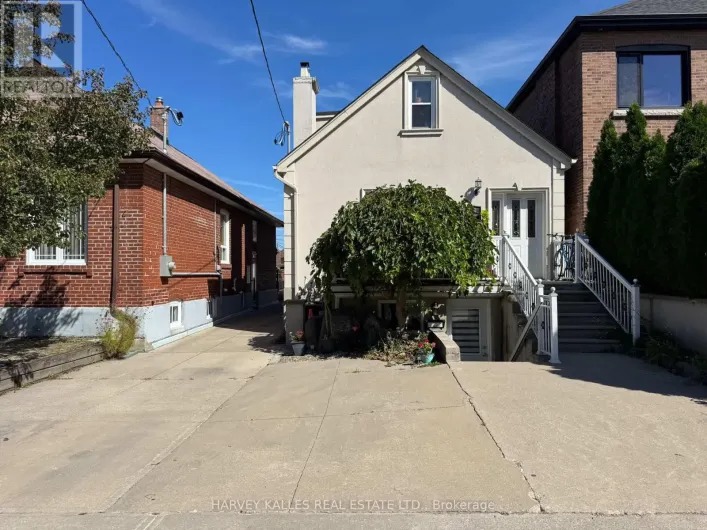 313 GLENHOLME AVENUE, Toronto
