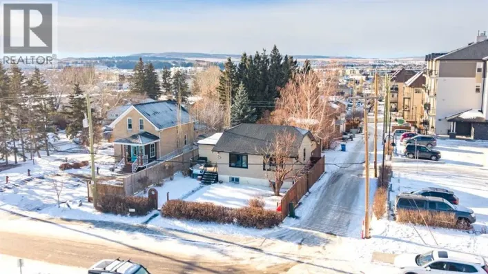 313 Ross Avenue, Cochrane