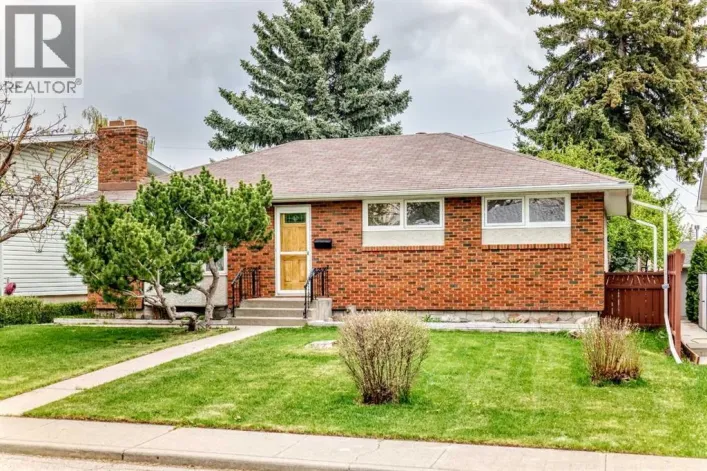 3132 48 Street SW, Calgary