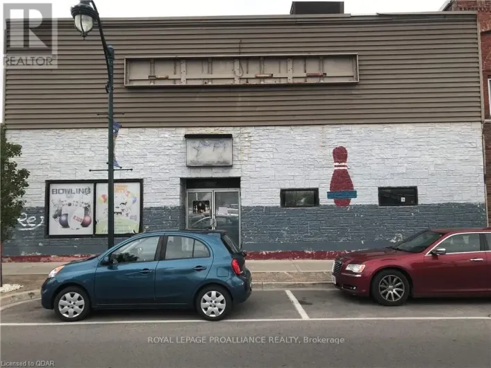 31-33 DUNDAS STREET E, Quinte West