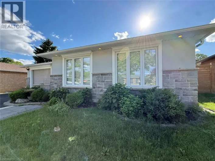 3135 PALMER Drive, Burlington