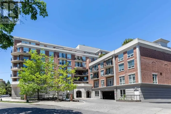 314 - 18 WANLESS AVENUE, Toronto