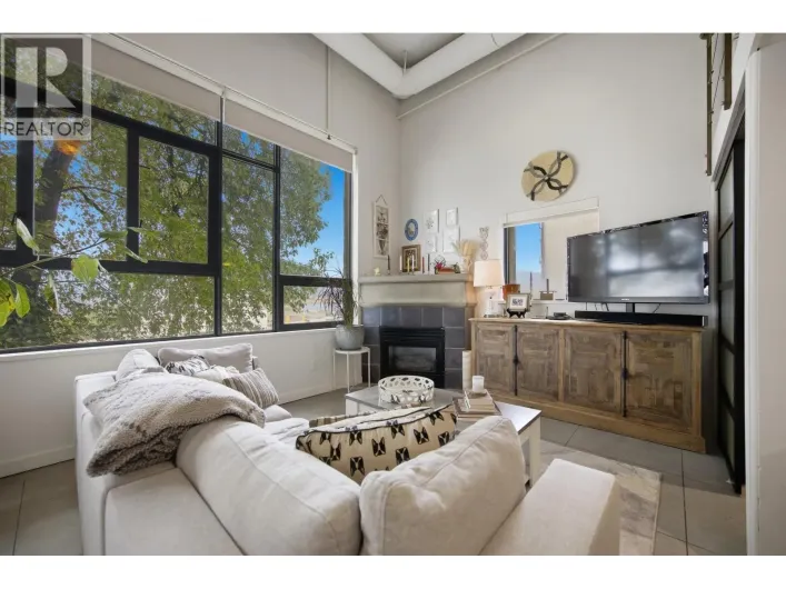 314 2001 WALL STREET, Vancouver