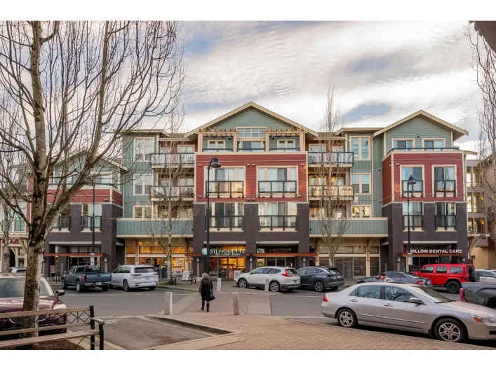 314 45530 MARKET WAY|Garrison Crossing, Chilliwack