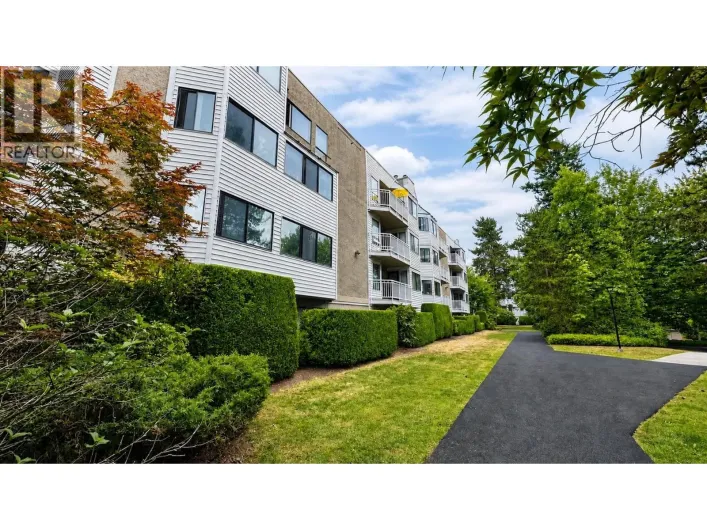 314 9584 MANCHESTER DRIVE, Burnaby
