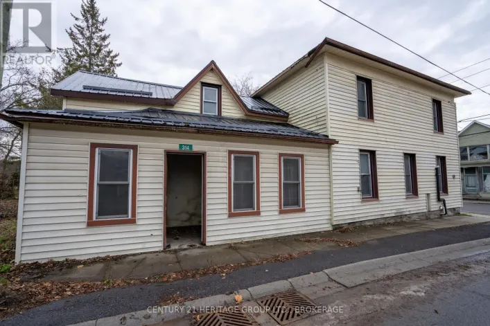 314 ACADEMY STREET, Stone Mills