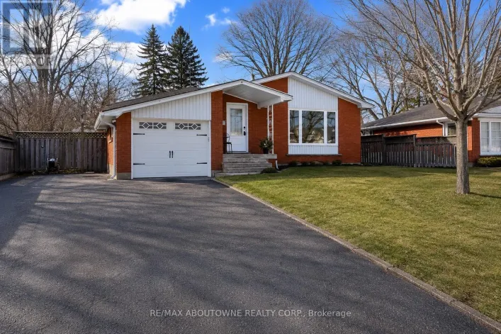 314 BEVAN DRIVE, Burlington