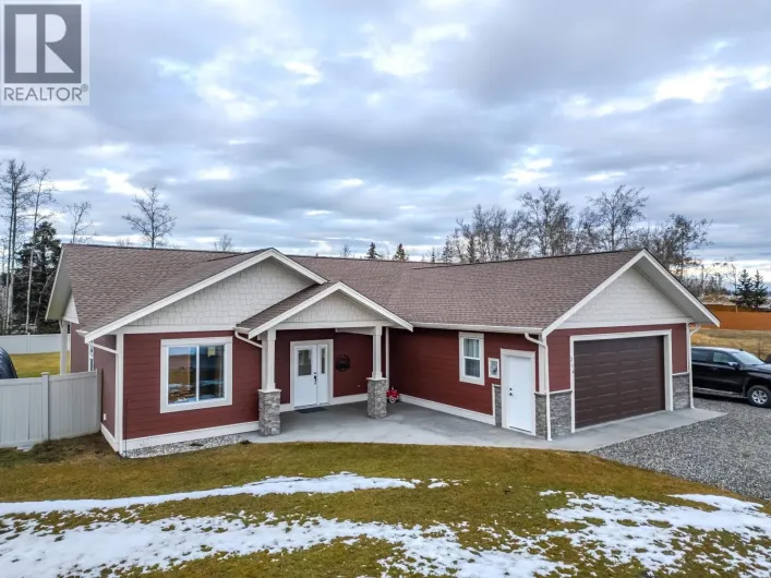 314 SANDHILL CRESCENT, 100 Mile House