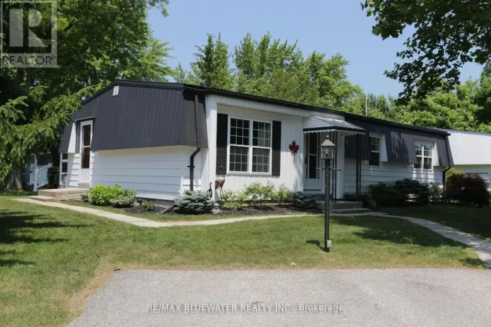 314 WYLDWOOD LANE, South Huron