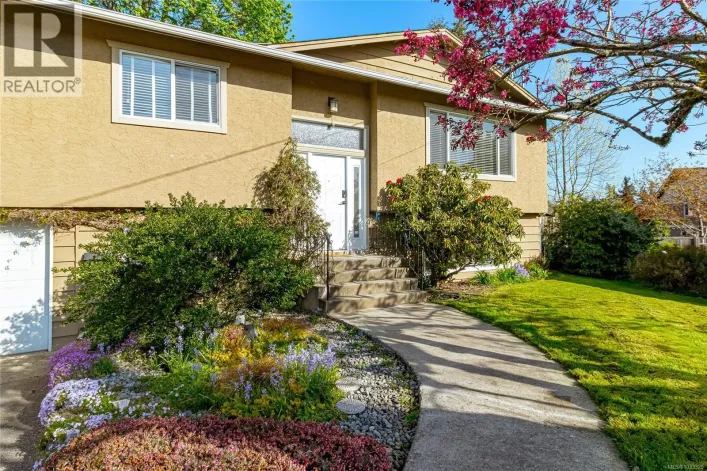 3141 Highfield Rd, Duncan