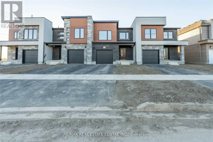 3142 TURNER CRESCENT, London South