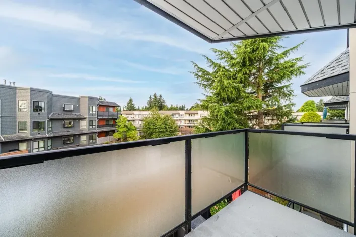 315 1850 SOUTHMERE CRESCENT, Surrey