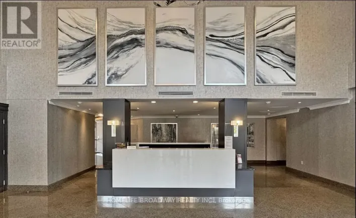 315 - 2 CLAIRTRELL ROAD, Toronto