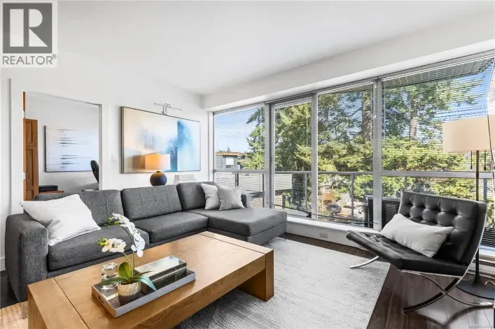 315 2745 Veterans Memorial Pkwy, Langford