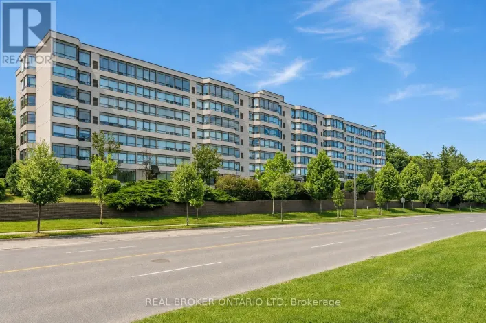315 - 521 RIVERSIDE DRIVE, London North