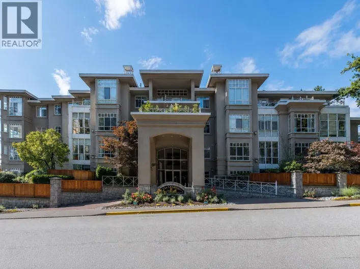 315 630 ROCHE POINT DRIVE, North Vancouver